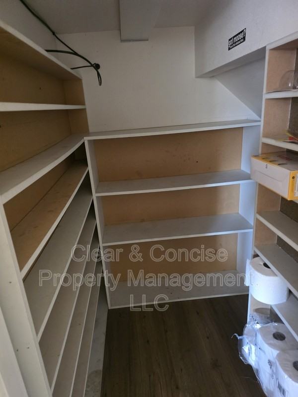 4206 Royal Ave - Photo 7 of 11