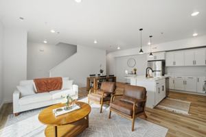 featured image of 402 Fast Ln