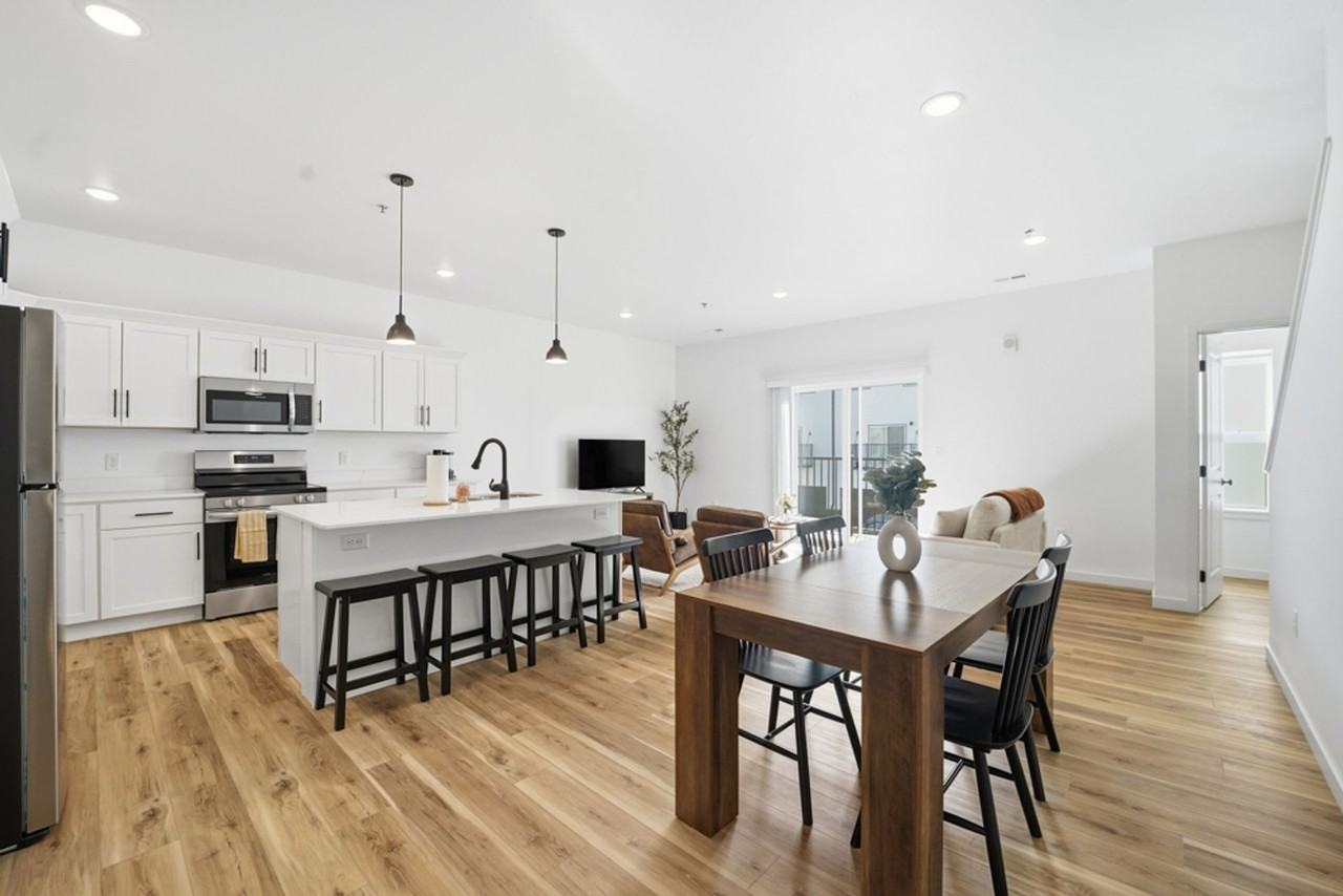 Twin Oaks Apartments - Photo 4 of 50
