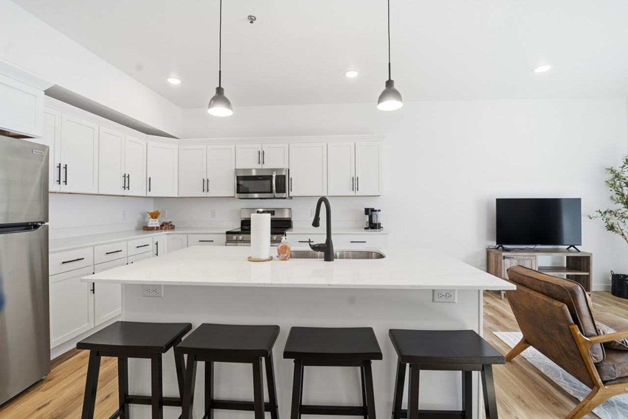 Twin Oaks Apartments - Photo 5 of 50
