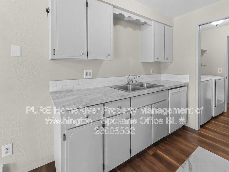 1301 E 29th Ave - Photo 6 of 22