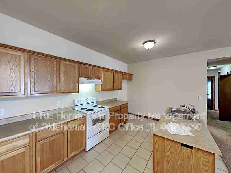 602 Garrison Ln - Photo 5 of 16