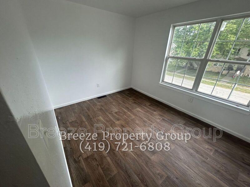628 Hope St - Photo 5 of 9