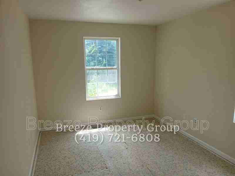 516 Nova St - Photo 6 of 12