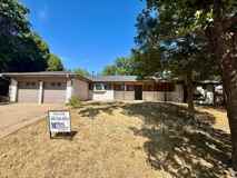 2820 Mcmillan Cir - Photo 1 of 1