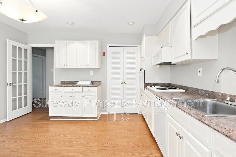 17 Farragut Ct - Photo 4 of 15