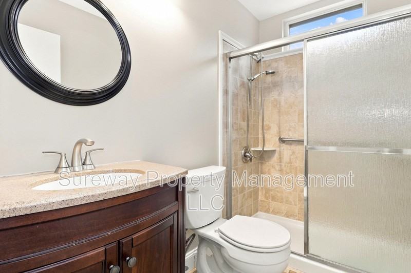17 Farragut Ct - Photo 6 of 15