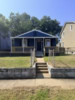featured image of 611 Hazelhurst Ave