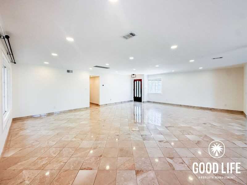 5820 Carnegie St - Photo 5 of 28