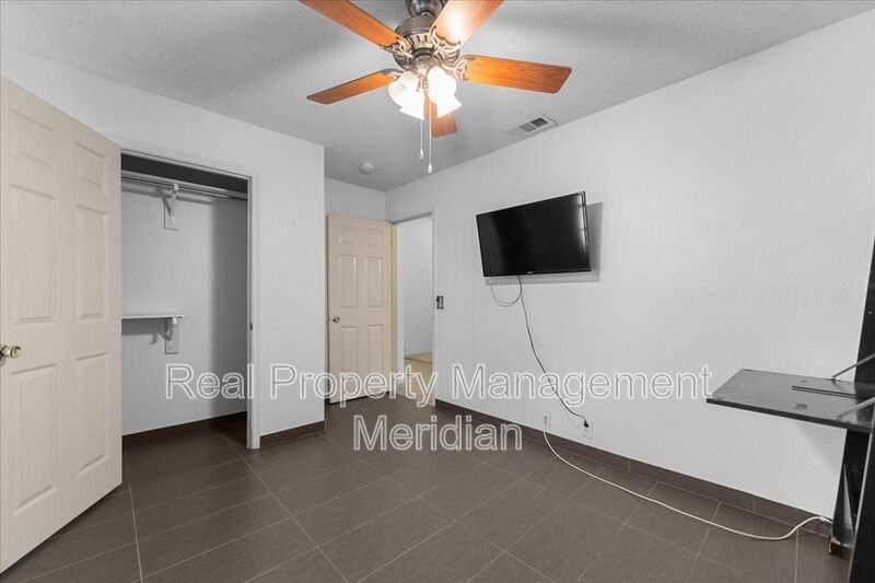 840 Big Sky Ln - Photo 3 of 20