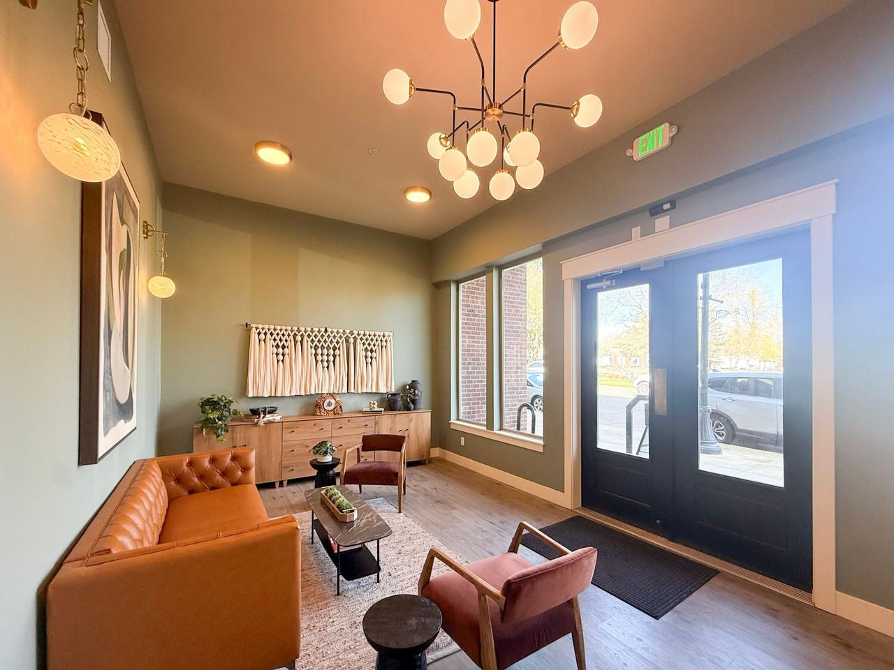 Modern Luxury Downtown Apartment ~ Osprey Point - Photo 5 of 50