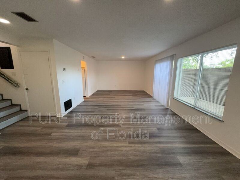 627 Ne 28th Ave - Photo 6 of 43