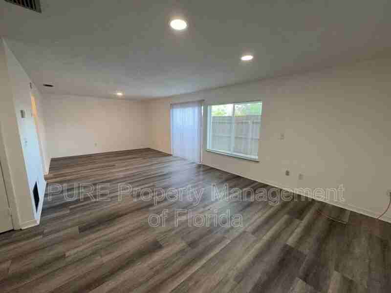 627 Ne 28th Ave - Photo 7 of 43