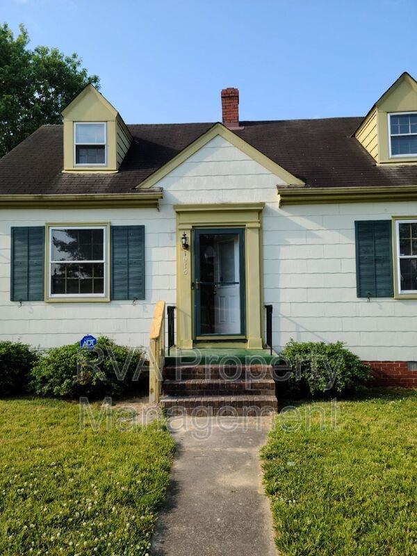1915 Parlow Dr - Photo 2 of 6