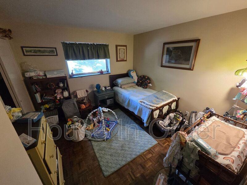 30 Edgemont Rd #22 - Photo 4 of 8