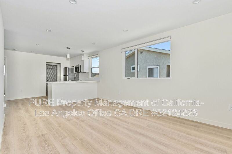 1536 W 205th St #1536 - Photo 4 of 11