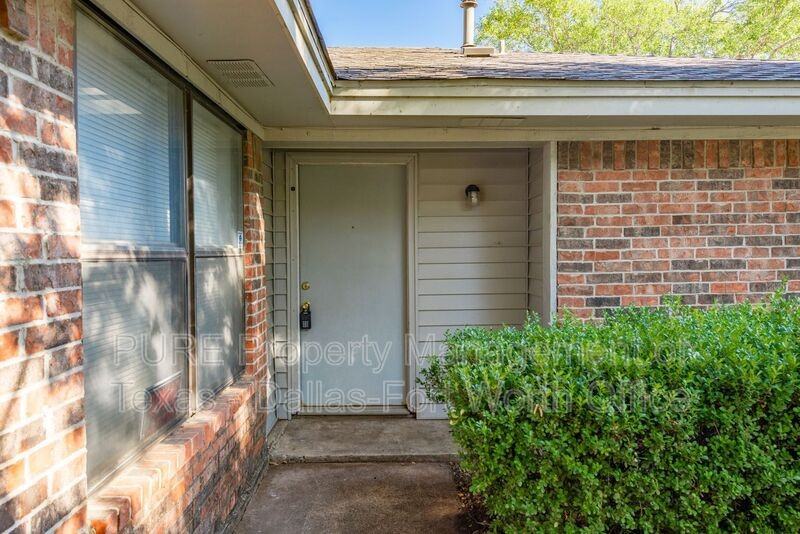 4605 Menzer Rd - Photo 3 of 27