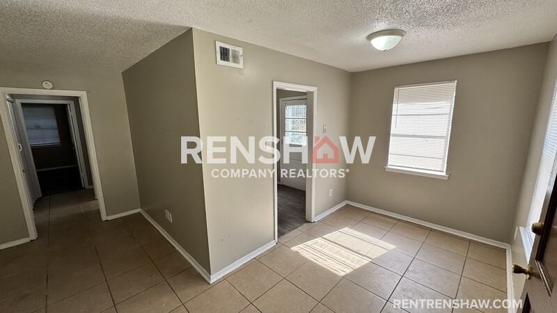 3248 Amselle Cir - Photo 5 of 16