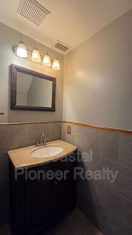 4306 Claverton Ct - Photo 5 of 19