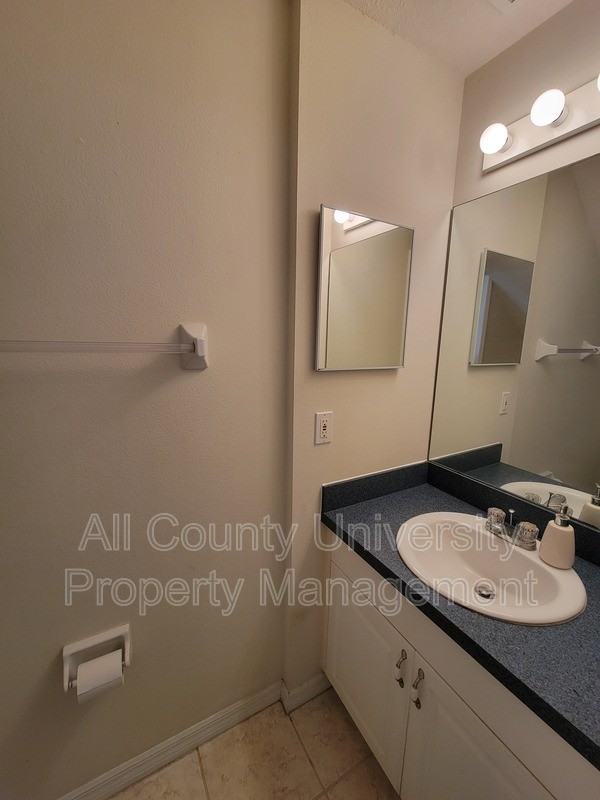 2348 Sw 42nd Dr #152 - Photo 6 of 13