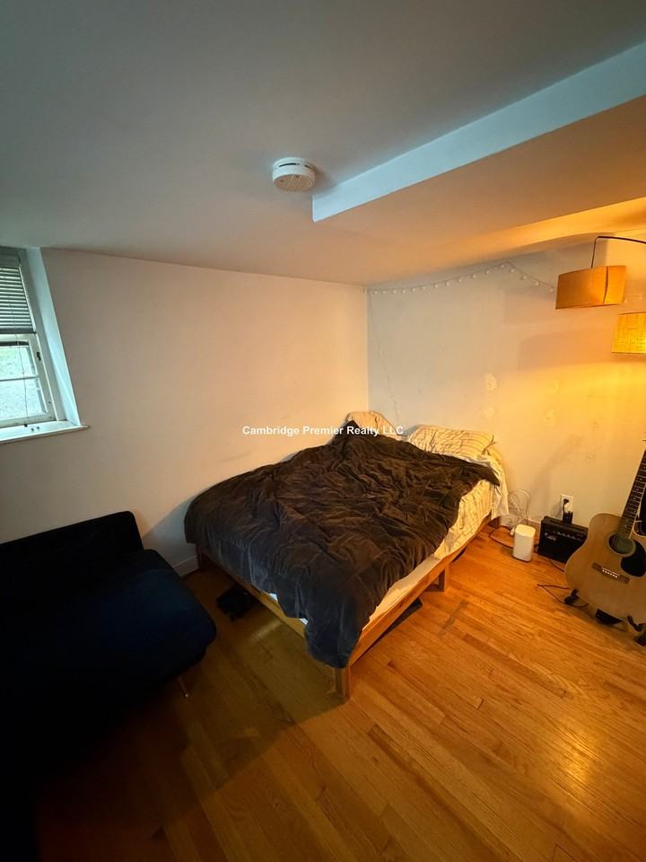 Shepard St #1 - Photo 2 of 15