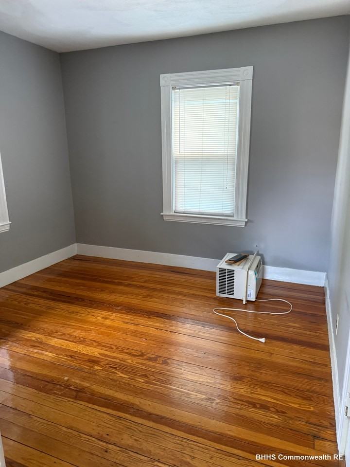 Fair Oaks St #2 - Photo 6 of 7