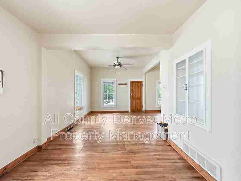 831 Elati St - Photo 3 of 16