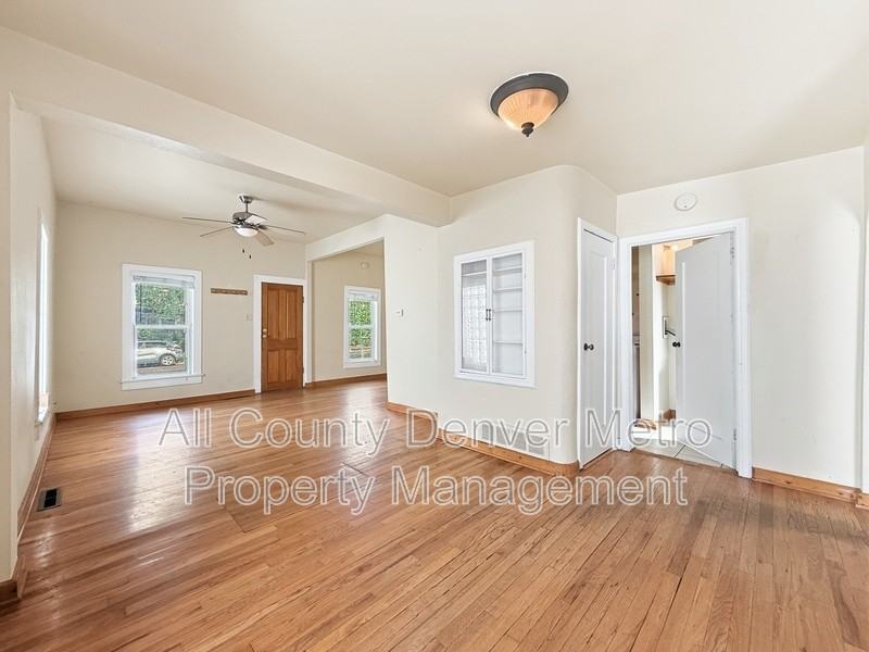 831 Elati St - Photo 4 of 16