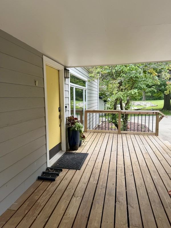 2708 Stratford Rd - Photo 2 of 24