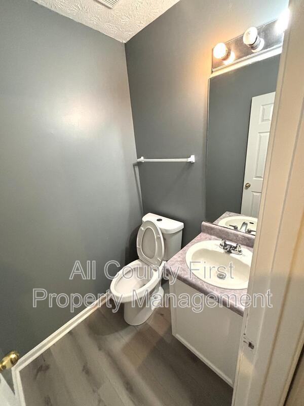 4504 Carriage Park Dr - Photo 4 of 26