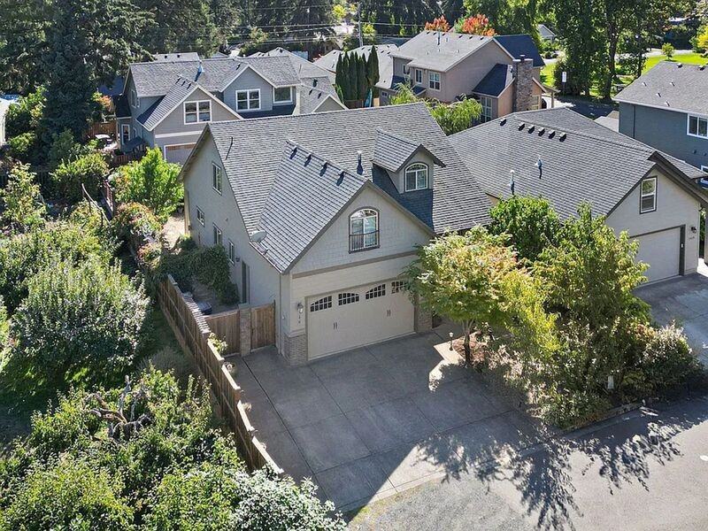 1633 Chasa St - Photo 2 of 46