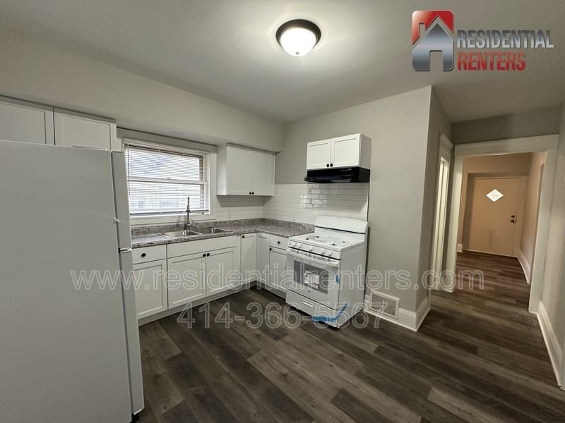 4220 W Hampton Ave - Photo 7 of 25