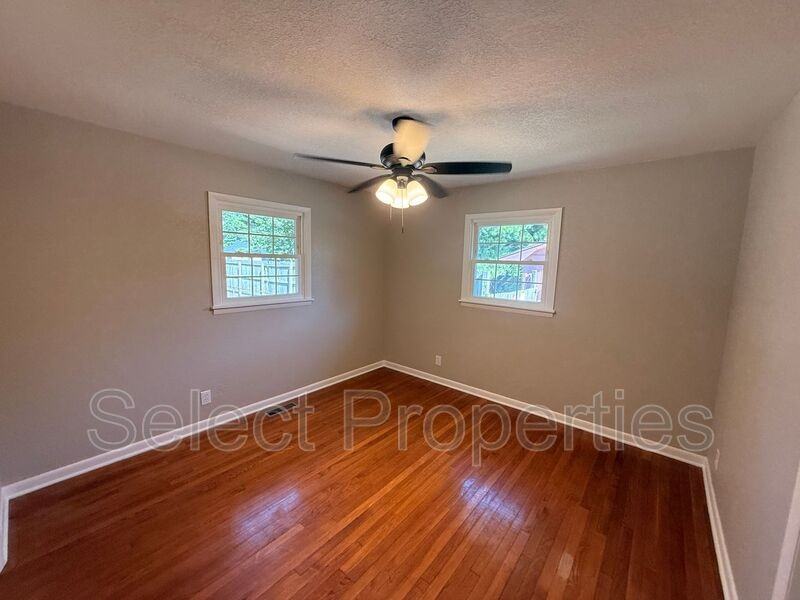 1801 Bernard St - Photo 5 of 12