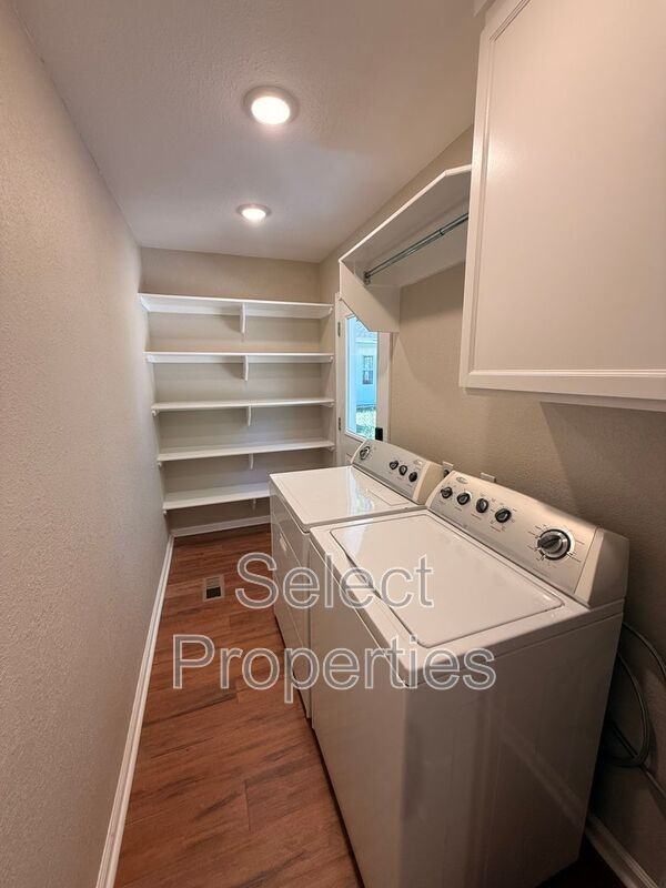 1801 Bernard St - Photo 6 of 12