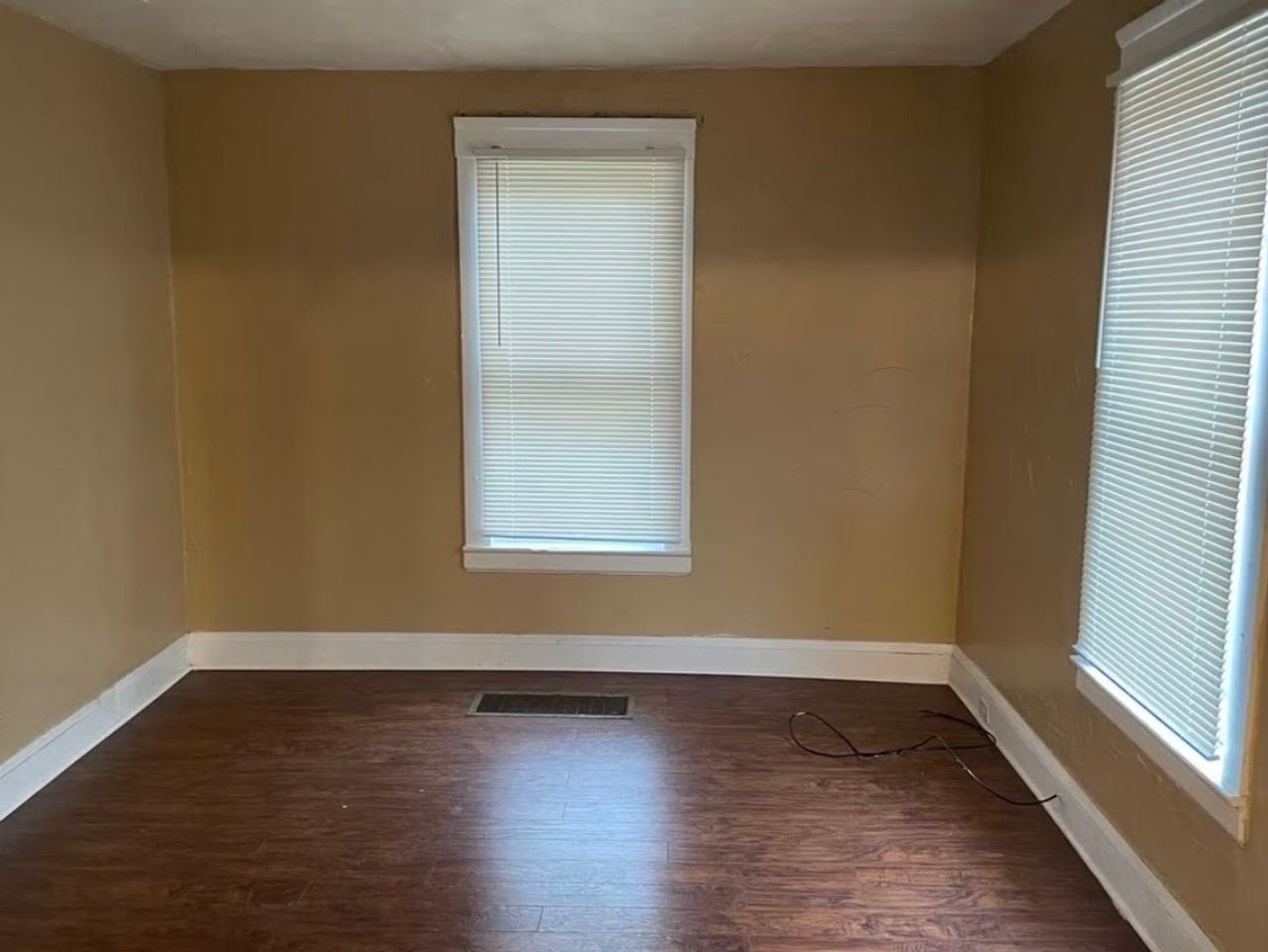 2118 Denison Ave. - Photo 4 of 22