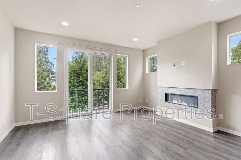 12925 3rd Ave Se #E5 - Photo 7 of 32