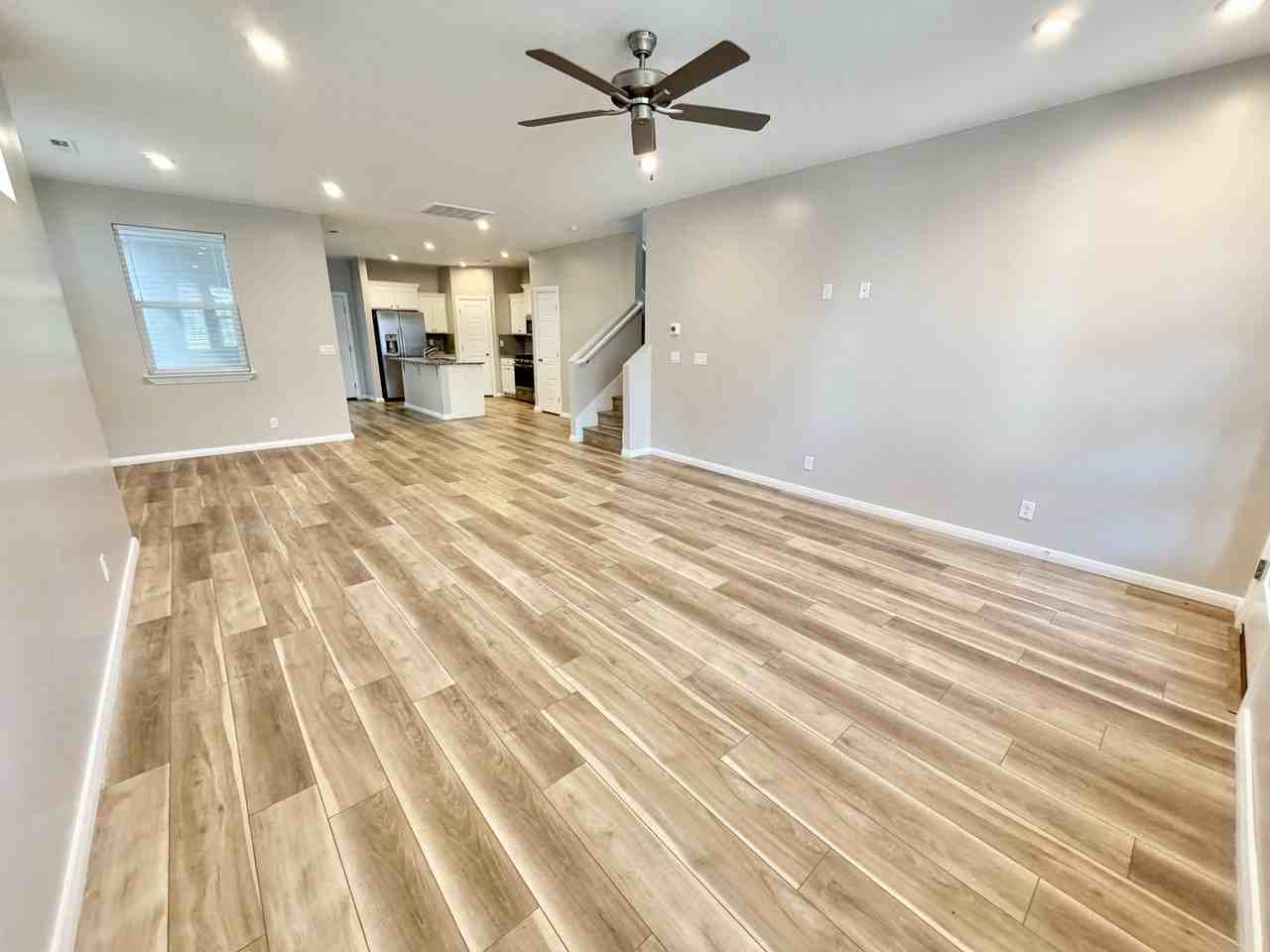 750 W Scarlet Hill Dr - Photo 6 of 45