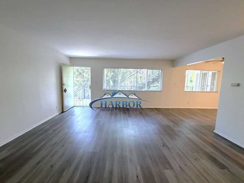 718 S Leland St #2 - Photo 4 of 8