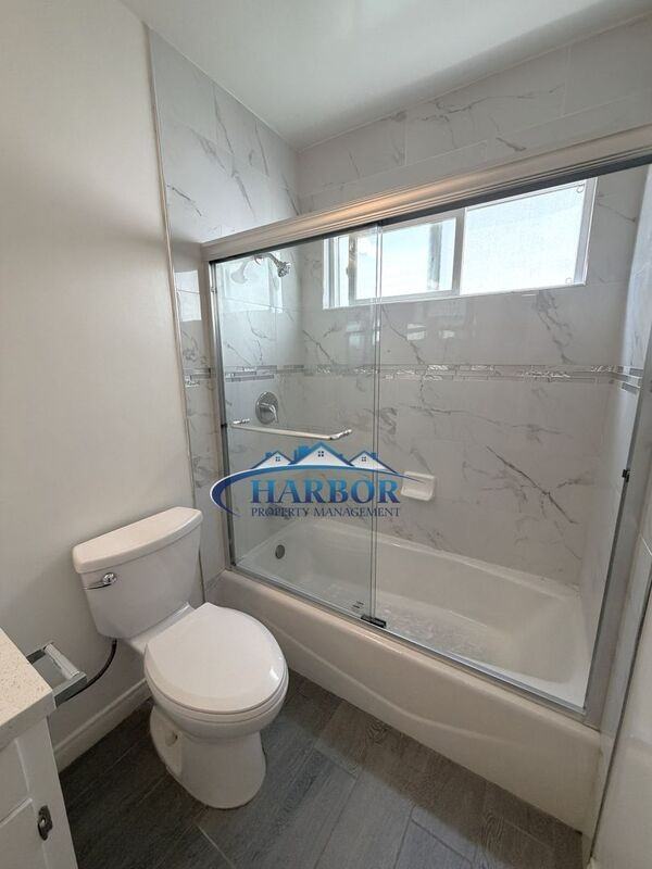 718 S Leland St #2 - Photo 7 of 8