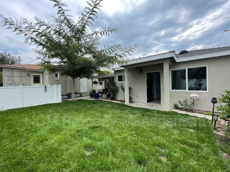 2283A Oregon Ave - Photo 2 of 17