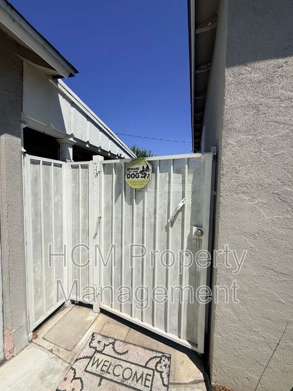 2283A Oregon Ave - Photo 6 of 17