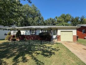 2027 S Kentwood Ave - Photo 1 of 1