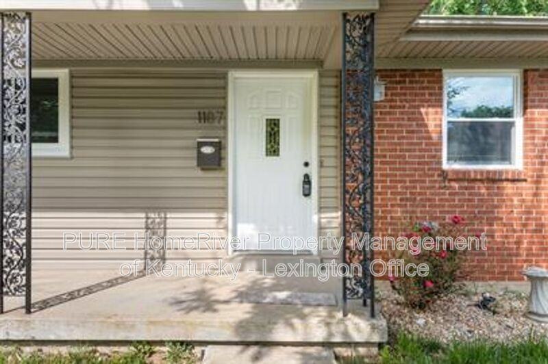 1187 Venetian Way - Photo 4 of 25