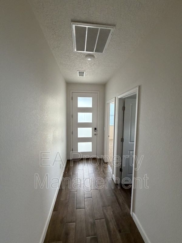 6742 Clayton Dr Ne - Photo 2 of 28