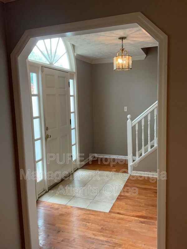 743 Helga Dr Ne - Photo 3 of 28