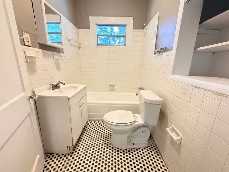 617 83rd Pl S - Photo 7 of 10