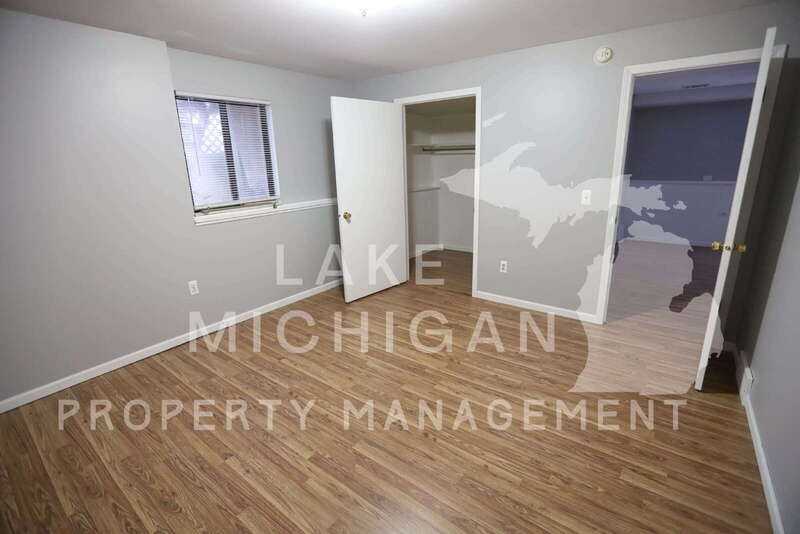 4833 Stauffer Ave Se - Photo 6 of 11