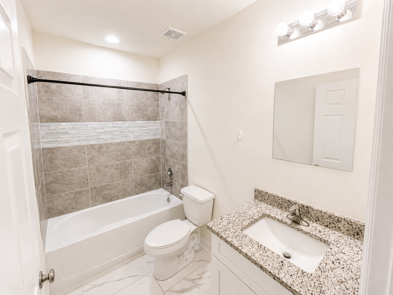 5317 30th St Sw - Photo 7 of 15