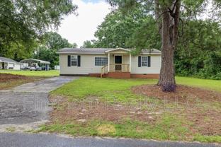 2140 Veterans Dr - Photo 1 of 1