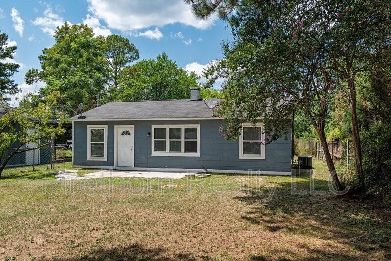 2528 Luz Dr - Photo 2 of 32